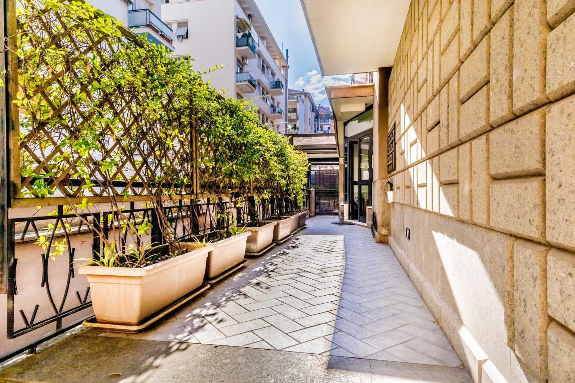 Attico Trilocale In Zona Farnesina Apartment Roma Exterior foto